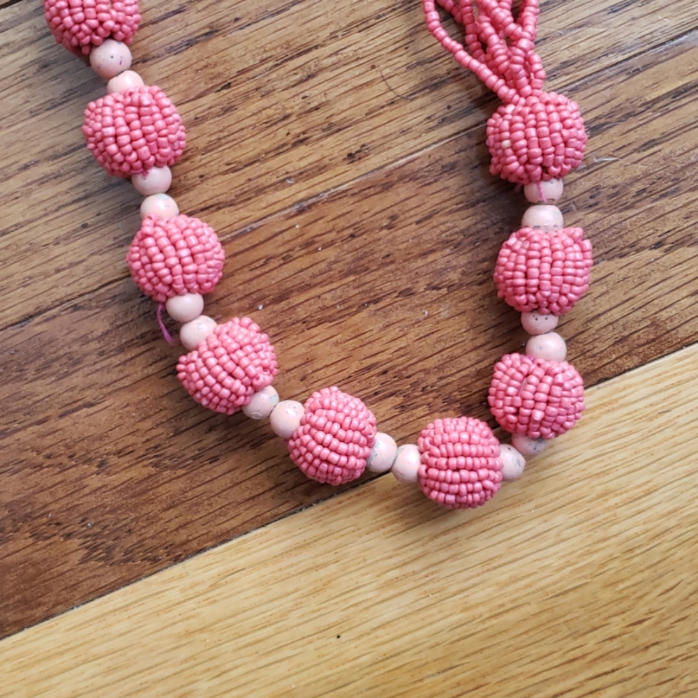 Drema women's beaded necklace